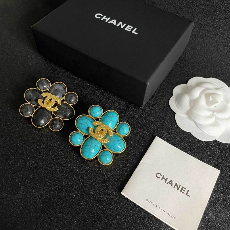 Chanel Brooch 03yxs164